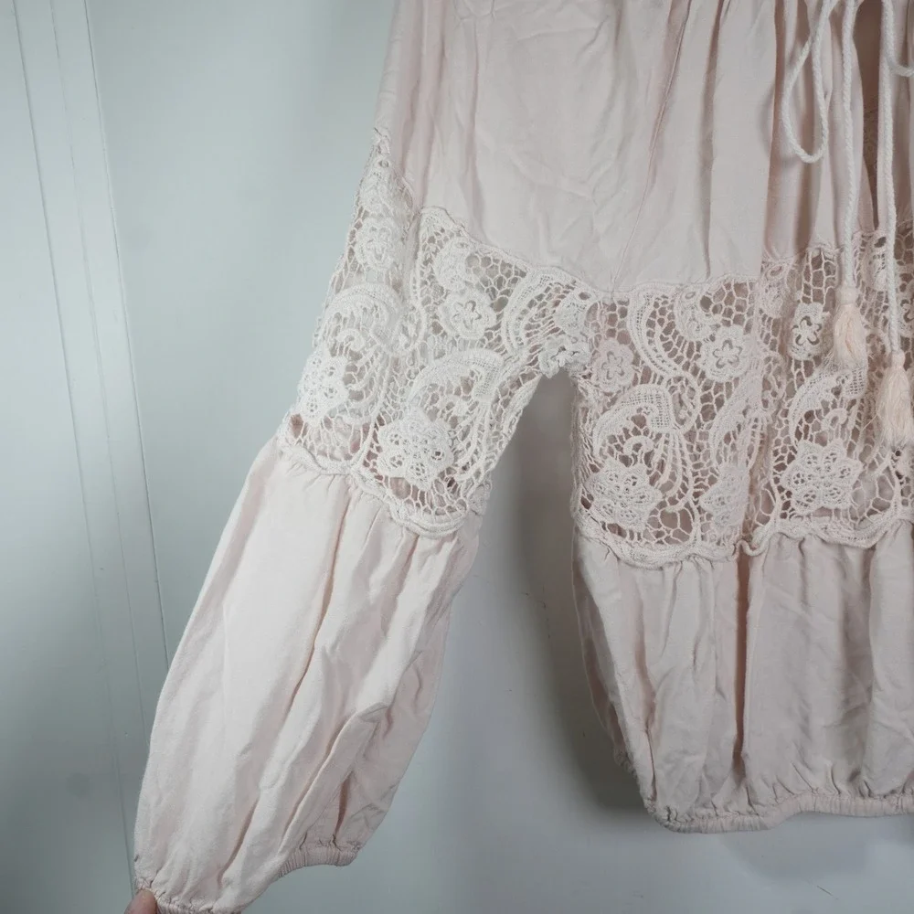 Free People Peasant Blouse XS Pink Boho‎ Crochet Lace Tassel Balloon Sleeve
